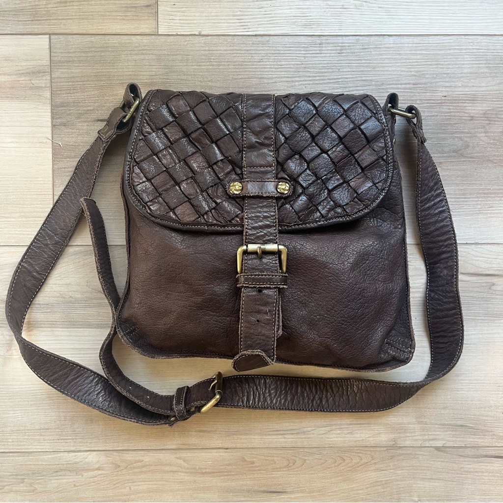 Civico 93 Crossbody Leather Bag Made In Italy